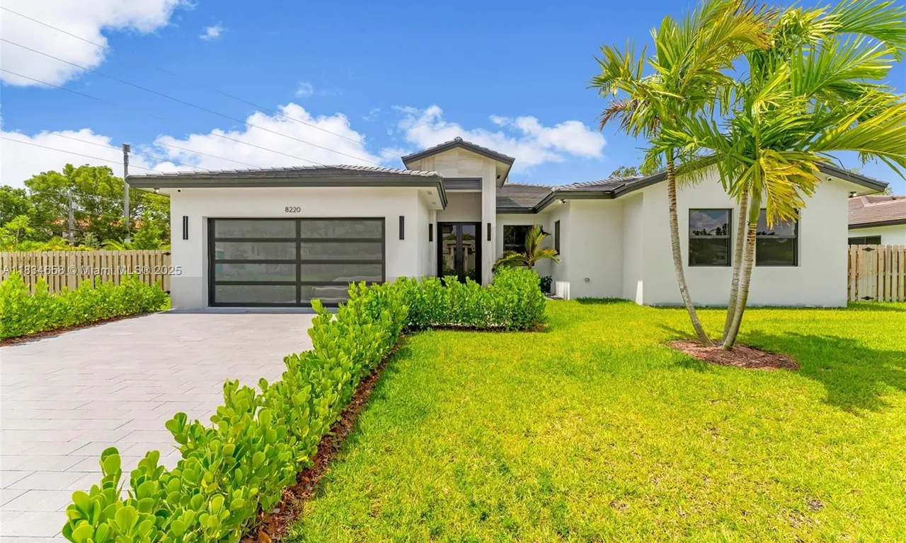 8220 SW 193rd Terrace, Cutler Bay FL 33157