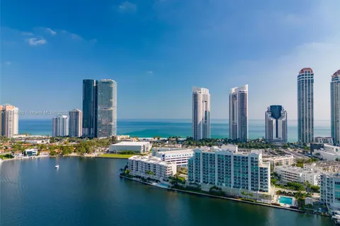 18100 N Bay Rd # 709, Sunny Isles Beach FL 33160