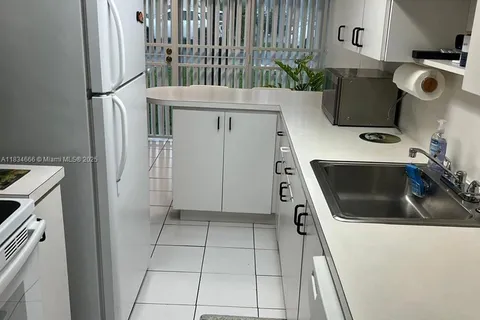 9370 W Flagler St # 104B, Miami FL 33174