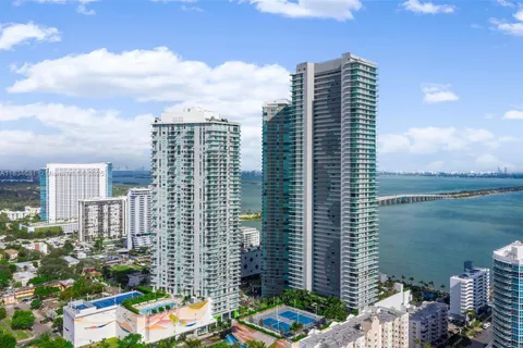 650 NE 32nd St # 3205, Miami FL 33137