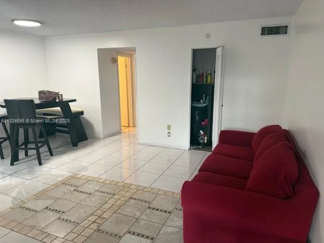 1425 Arthur St # 302A, Hollywood FL 33020