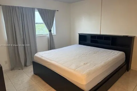 1425 Arthur St # 302A, Hollywood FL 33020