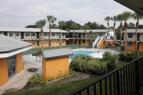 1711 DIXON BLVD # 240, Cocoa FL 32922
