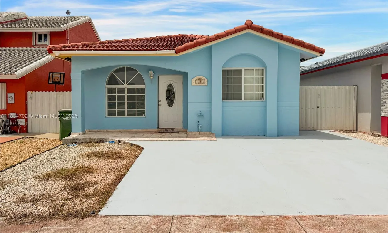 1382 SE 11th Pl # 1382, Homestead FL 33035