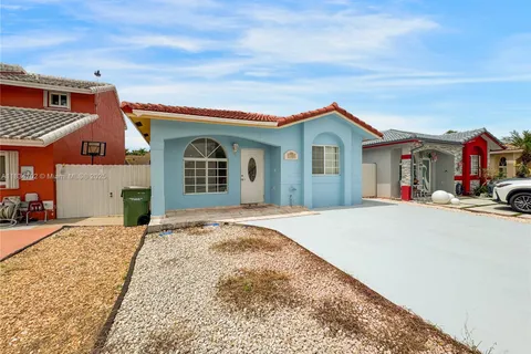 1382 SE 11th Pl # 1382, Homestead FL 33035