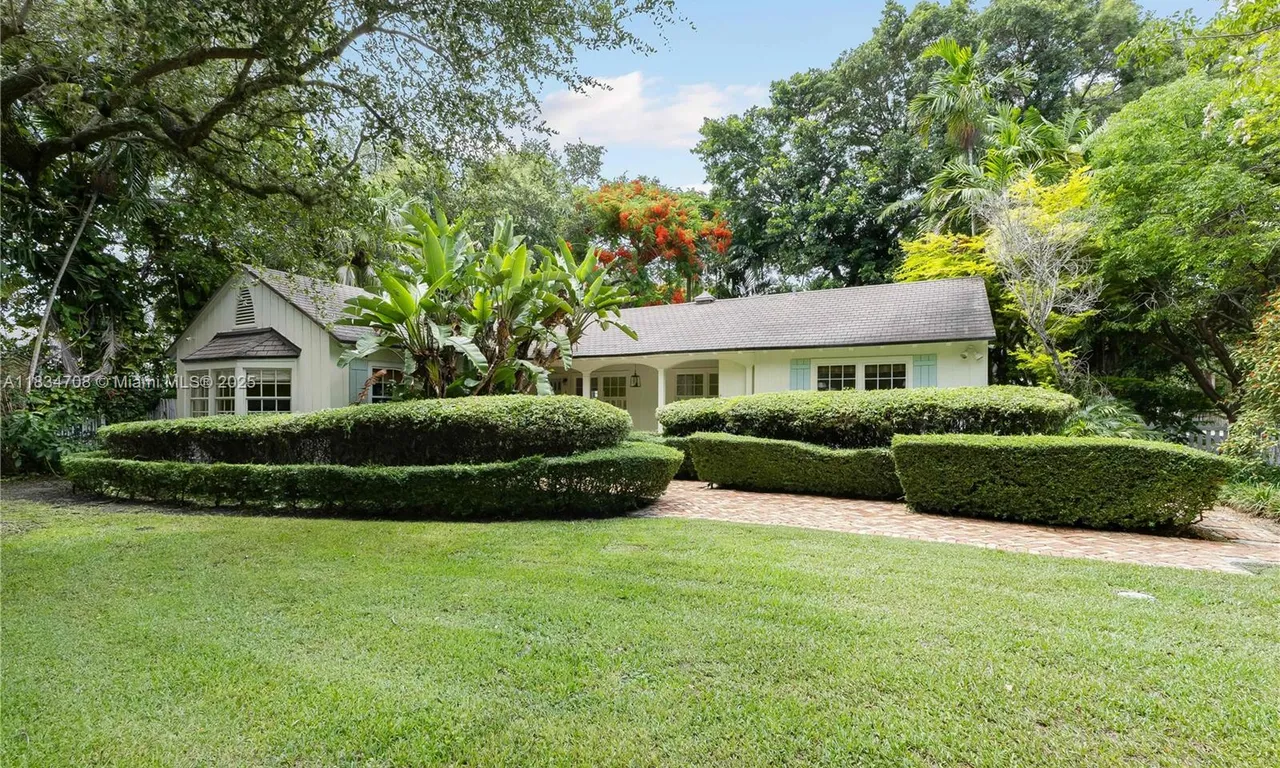 4001 Hardie Ave, Miami FL 33133