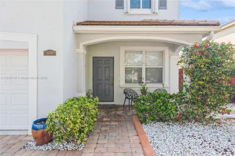 3076 SE 4th Ct, Homestead FL 33033