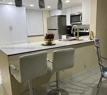 424 SE 10th St # 204, Dania Beach FL 33004