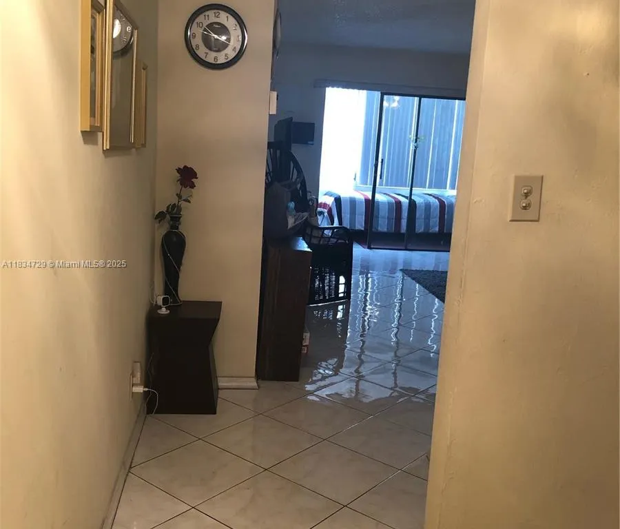 3940 NW 42nd Ave # 115, Lauderdale Lakes FL 33319