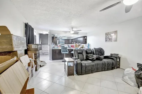 535 NW 98th Ave, Plantation FL 33324