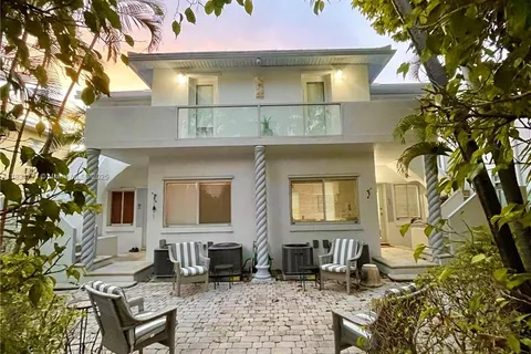 8036 Harding Ave # 1, Miami Beach FL 33141
