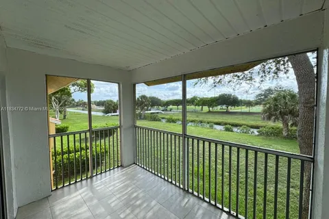 1075 Coral Club Dr # 1075, Coral Springs FL 33071