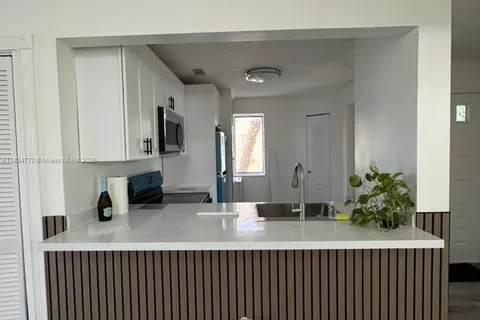 1075 Coral Club Dr # 1075, Coral Springs FL 33071