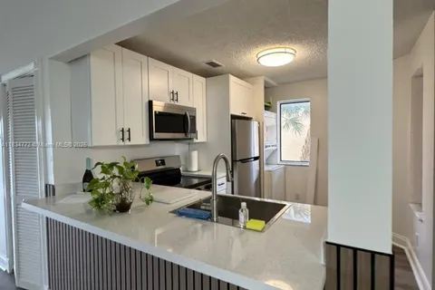 1075 Coral Club Dr # 1075, Coral Springs FL 33071