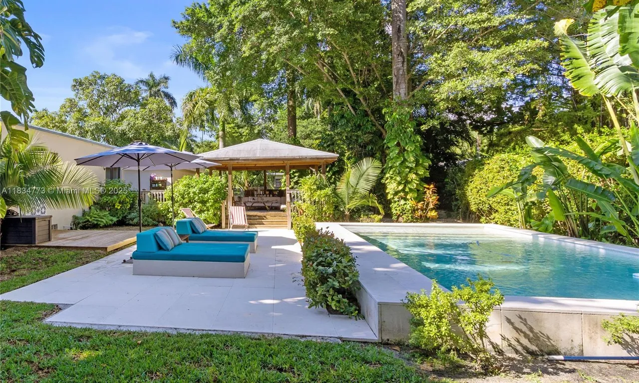 155 NW 86th St, El Portal FL 33150