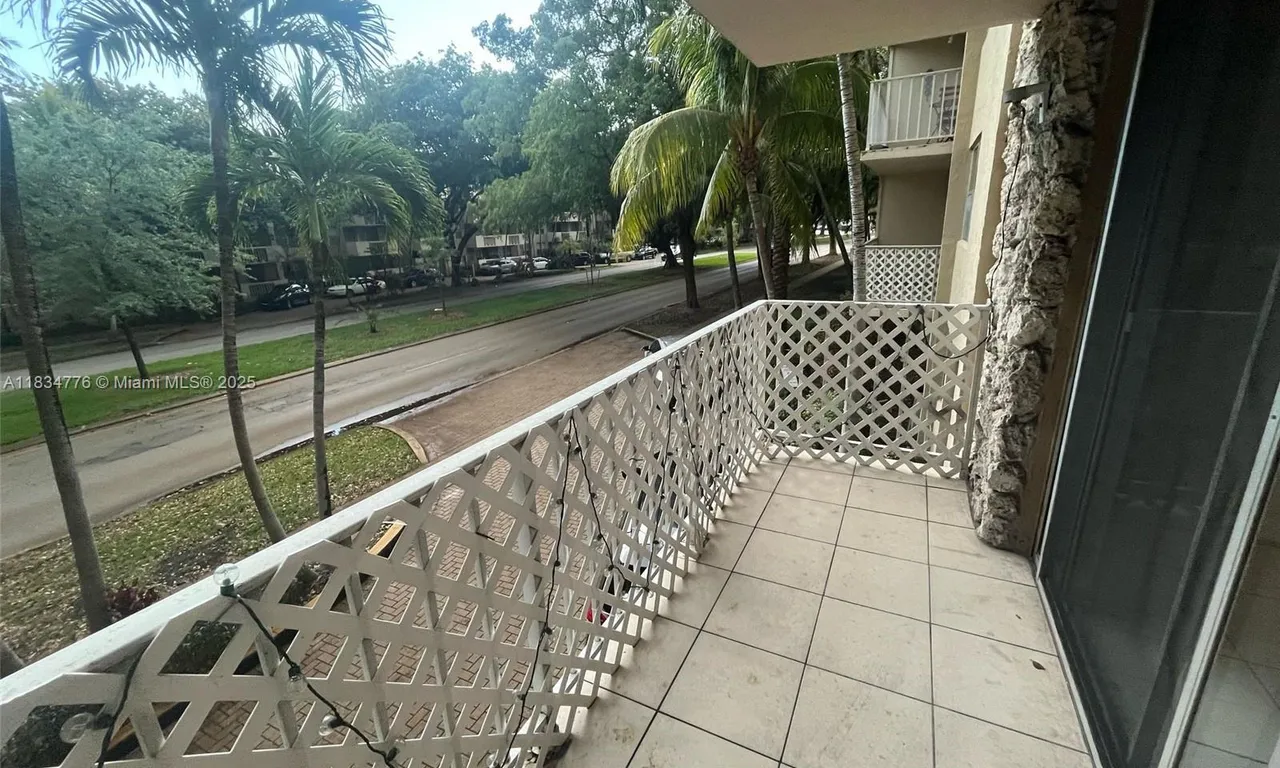 1805 Sans Souci Blvd # 215, North Miami FL 33181