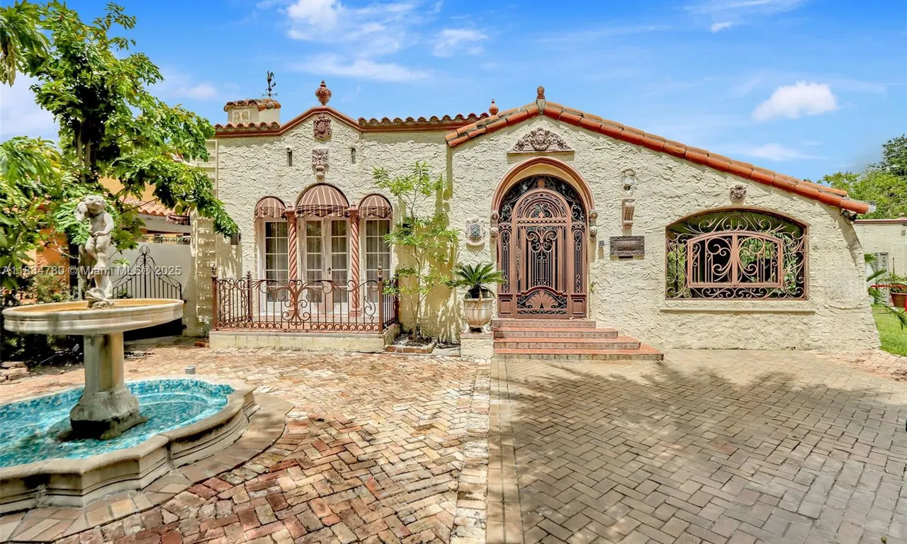 1231 Columbus Blvd., Coral Gables FL 33134