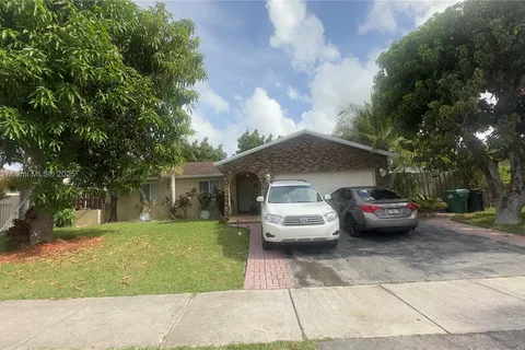 13212 SW 262nd Ter, Homestead FL 33032