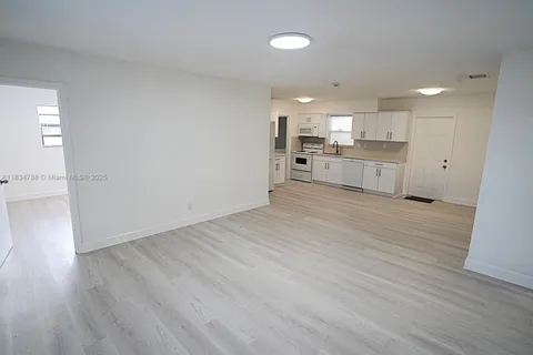 3141 NW 14th St, Lauderhill FL 33311