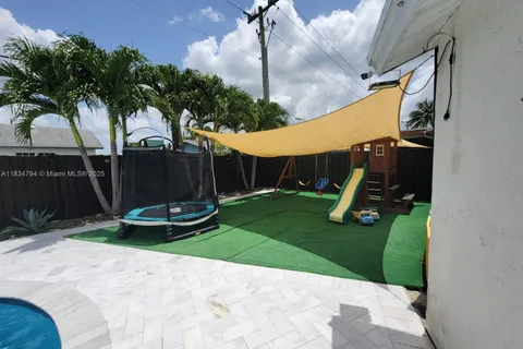 12041 NW 34th Pl, Sunrise FL 33323