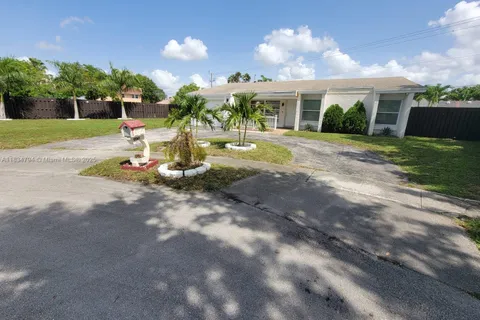 12041 NW 34th Pl, Sunrise FL 33323