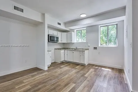 6211 NW 7th # 2, Miami FL 33150