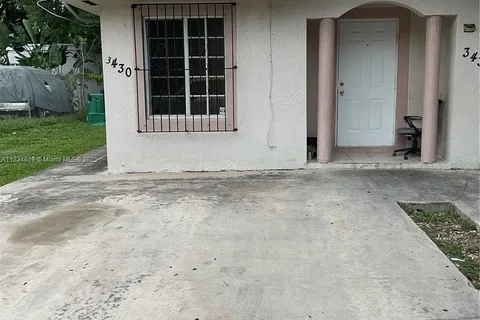 3430 NW 10th Ave # 2, Miami FL 33127