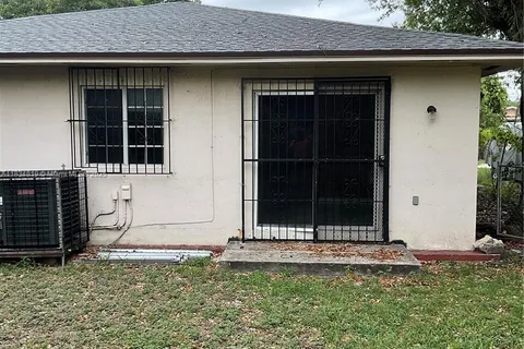 3430 NW 10th Ave # 2, Miami FL 33127