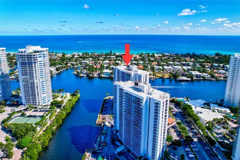 20505 E Country Club Dr # 143, Aventura FL 33180