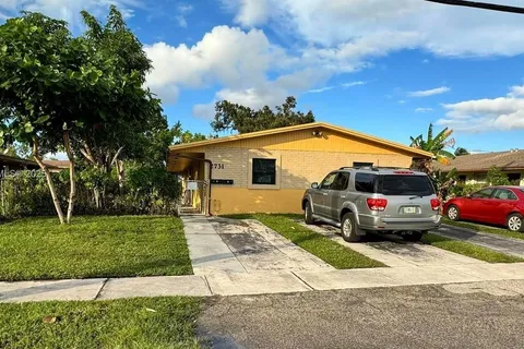 2731 SW 7th St, Fort Lauderdale FL 33312