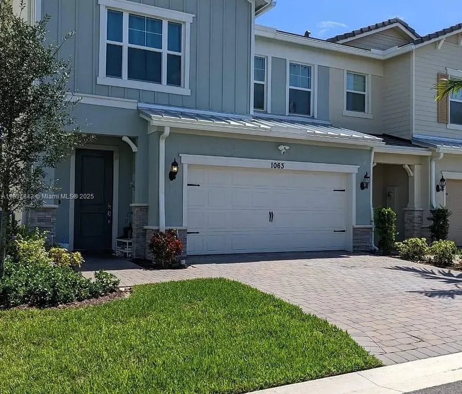 1063 Eucalyptus Dr # 0, Hollywood FL 33021