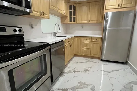 8540 SW 133rd Ave Rd # 308, Miami FL 33183