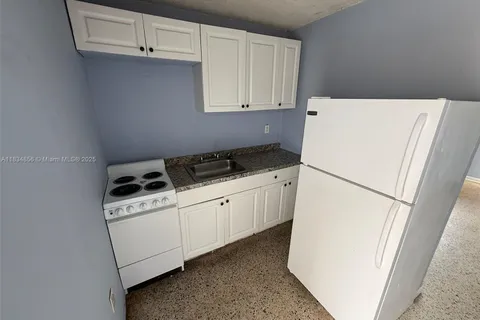 3039 NW 21st Ct # 5, Miami FL 33142