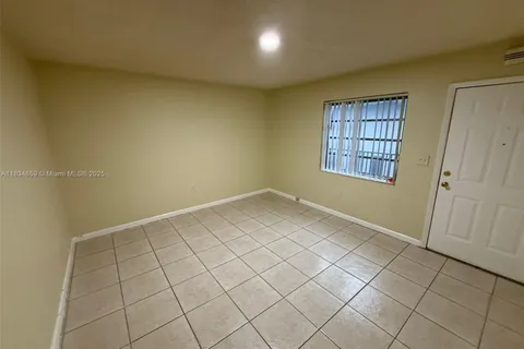 1225 W 30th St # 26, Hialeah FL 33012
