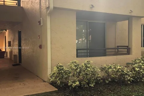 631 Lyons Rd # 12106, Coconut Creek FL 33063