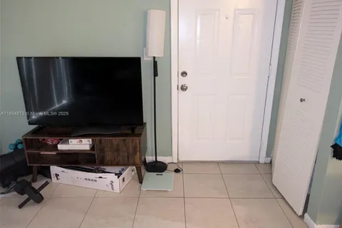 631 Lyons Rd # 12106, Coconut Creek FL 33063