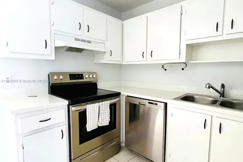 4503 SE Ontario Dr, Stuart FL 34997