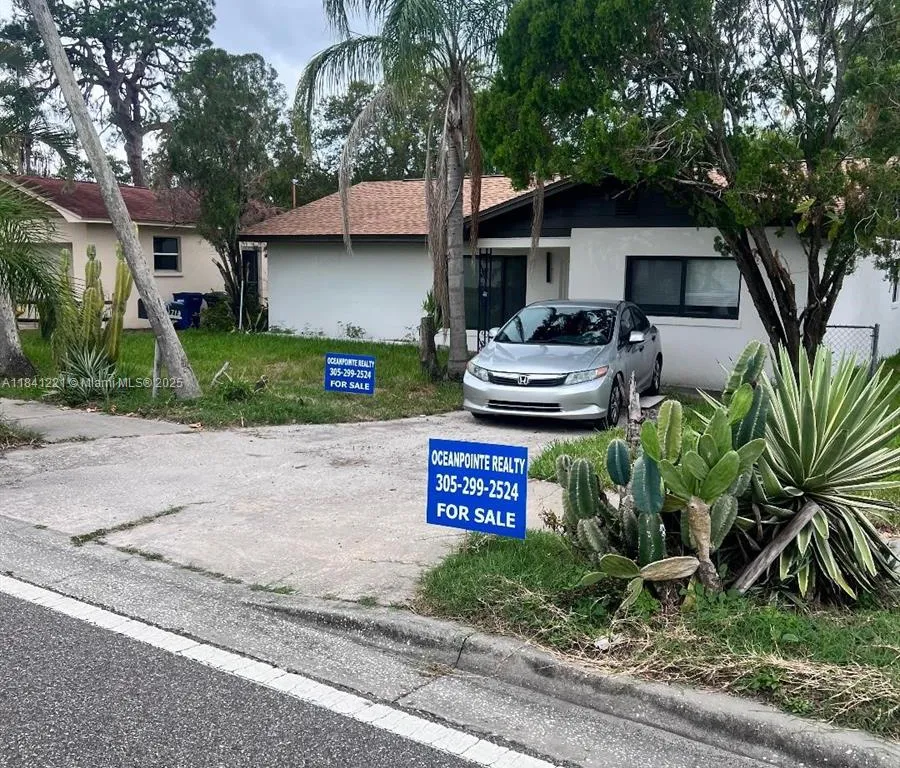 1718 bayshore blvd, Clearwater FL 34698