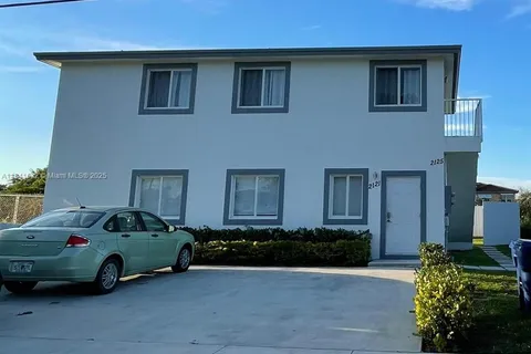 2121 NW 72nd st, Golden Beach FL 33147