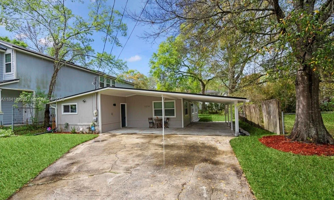 1274 Lake Shore Blvd, Jacksonville FL 32205