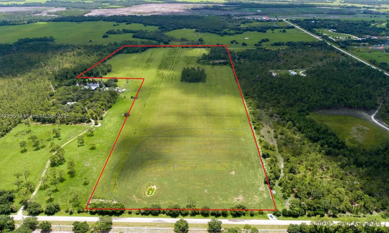 1432 SILVER LAKE RD, Other City - In The State Of Florida FL 33935
