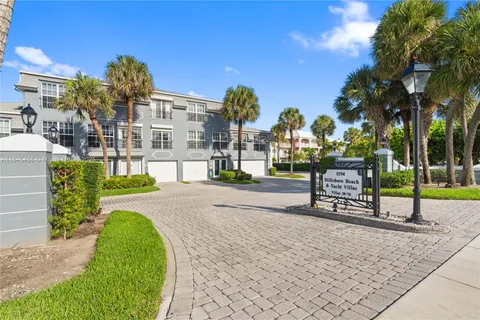 1194 Hillsboro Mile # 33, Hillsboro Beach FL 33062