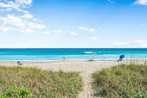 10044 S Ocean Dr # 105, Jensen Beach FL 34957