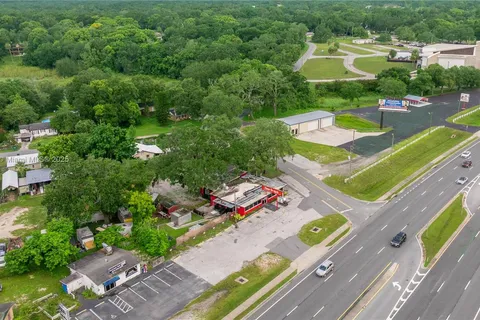 3170 US HIGHWAY 441/27, Other City - In The State Of Florida FL 34731