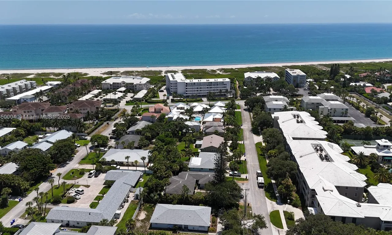 915-917 Turtle Cove Ln, Vero Beach FL 32963