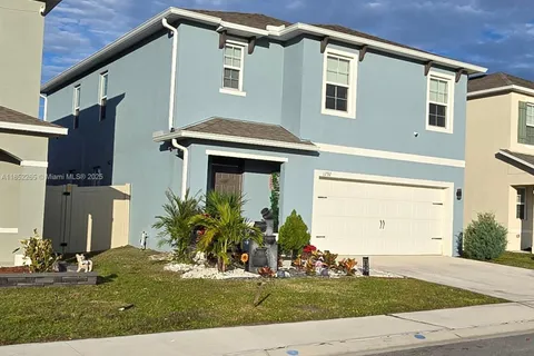 1292 Cascades Ave, Davenport FL 33837