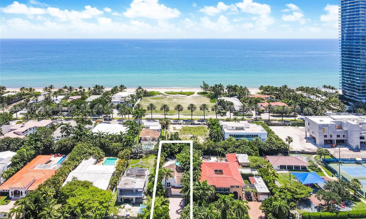 147 Golden Beach Dr, Golden Beach FL 33160