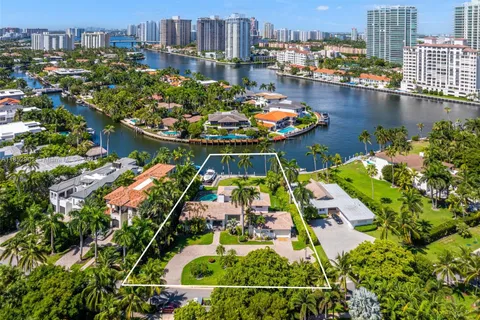 268 S Parkway, Golden Beach FL 33160