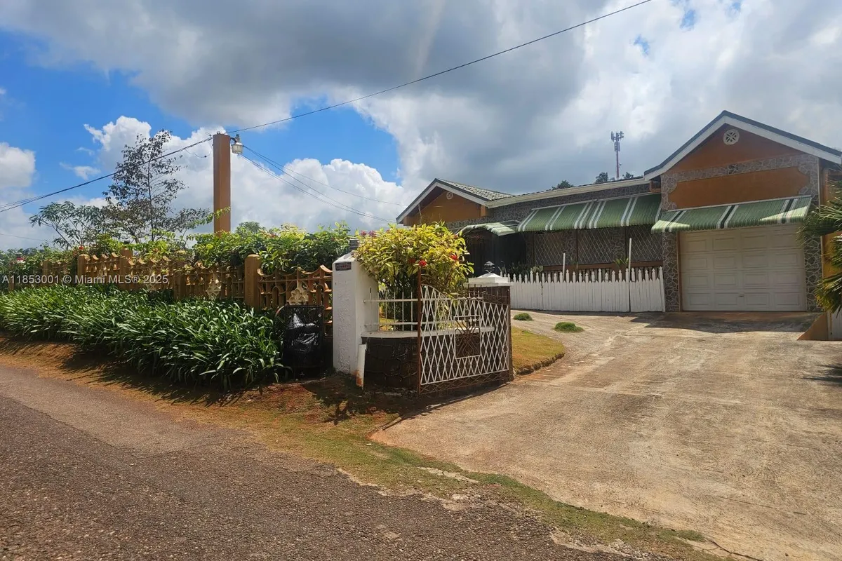 00 Mandeville, Manchester Hills Jamaica, FL