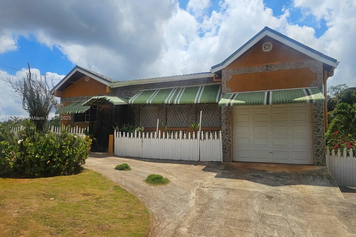 00 Mandeville, Manchester Hills Jamaica, FL